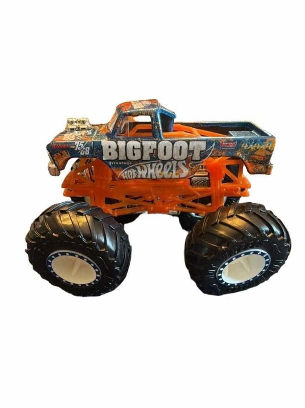 Hot Wheels Bigfoot Monster Truck Crash Legends